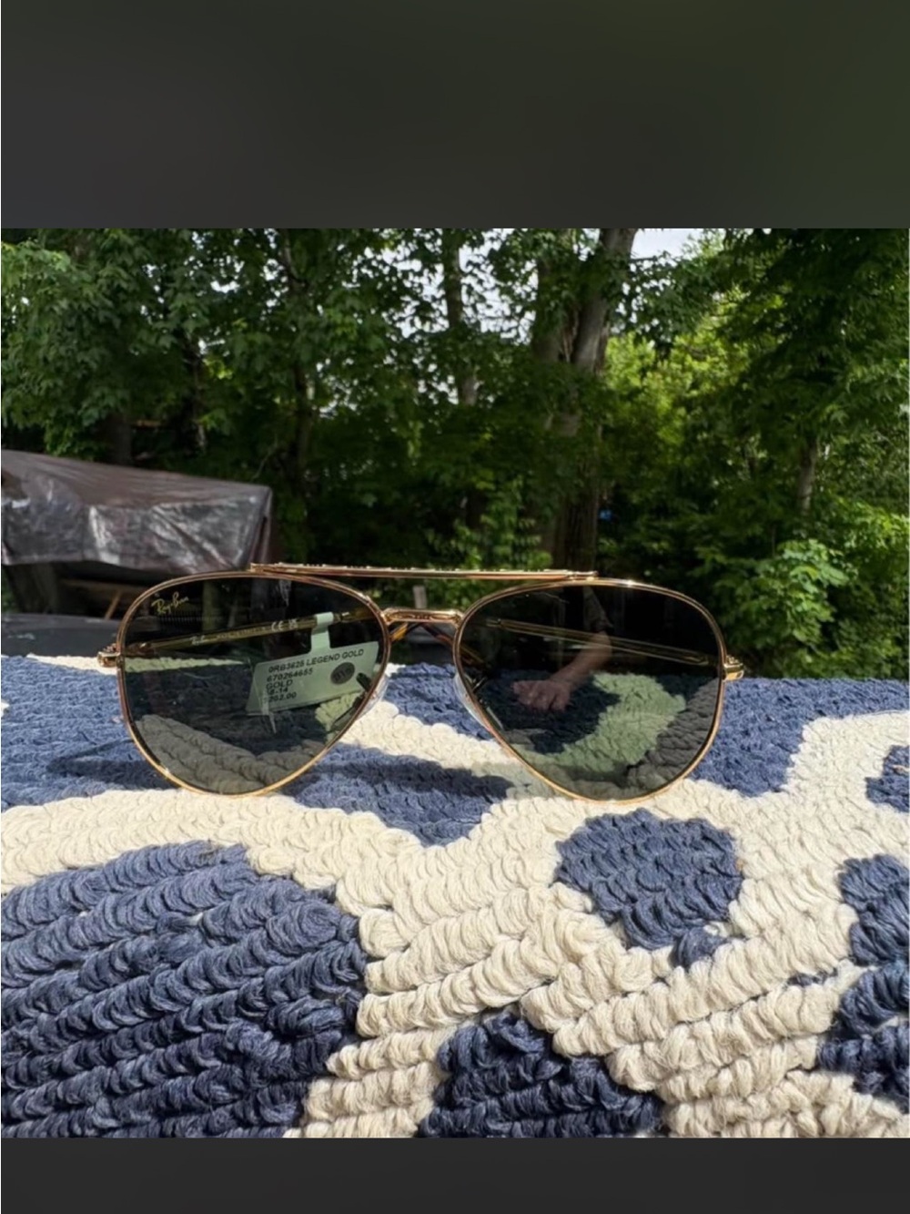 🕶️ Brand New Ray-Ban Sunglasses – NWT
Authentic Ray-Ban sunglasses